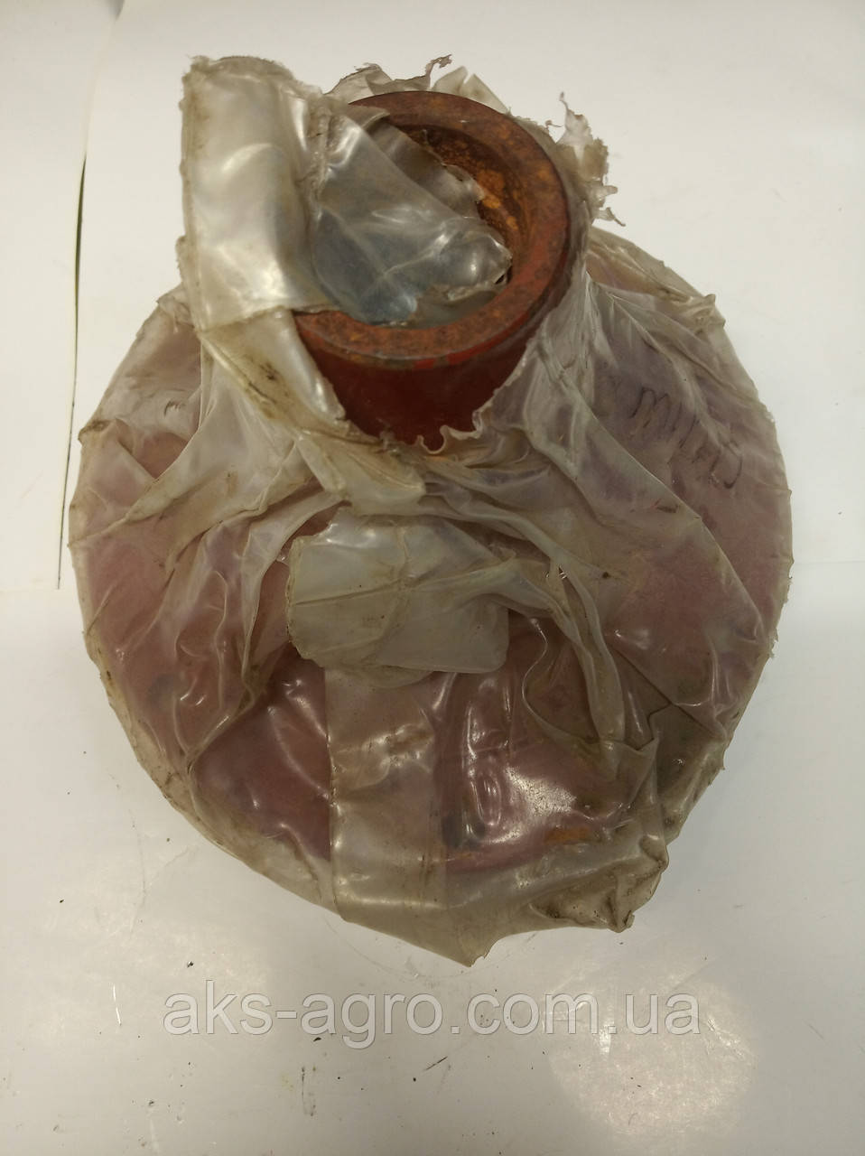 1324840C1 Ступиця шнека колосового елеватора CNH