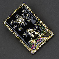 Брошка металева на золотистій основі дівчина та зірки зі стразами покрита кольоровою емаллю розмір 40Х25 мм