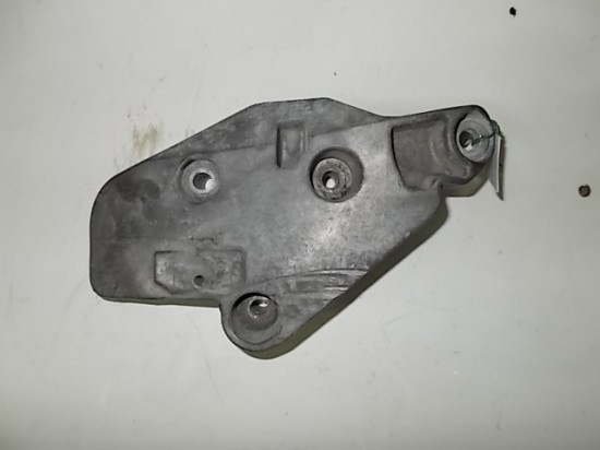 Кронштейн двигуна 1.9 DCI правий OPEL Vivaro 00-14 (ОПЕЛЬ ВІВАРО) 8200003828