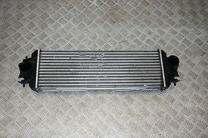 Радіатор інтеркулера 1.9 DCI OPEL VIVARO 00-14 (ОПЕЛЬ ВІВАРО) 91166035