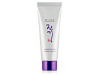 Интенсивно восстанавливающий кондиционер для волос Daeng Gi Meo Ri Vitalizing Treatment, 50мл (8807779094023)