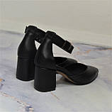 Шкіряні туфлі на широкому підборі., фото 2