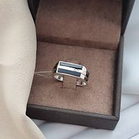 Мужское кольцо из серебра с золотом черным ониксом и белым цирконом