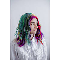 Яркий разноцветный парик без челки красные фиолетовые волосы