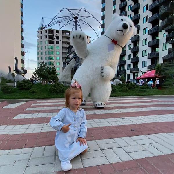 Білий Мішка Калуш. Вітання Великого Ведмедя на свято у Калуші