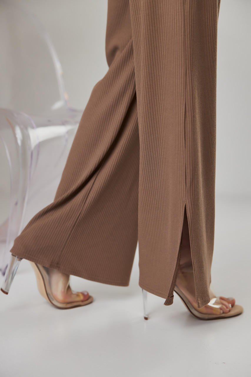 Костюм женский летний S размер 42 мустанговый брючный коричневый костюм штаны и топ с завязками на талии на - фото 6 - id-p1839755944