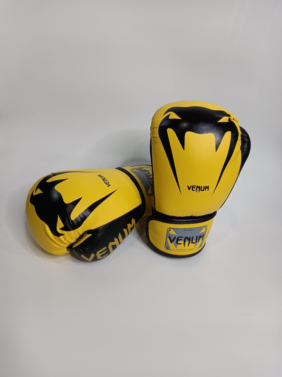Боксерские перчатки Venum, стрейчевые битки для бокса, желтые - фото 8 - id-p1839786710