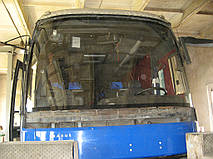 Изготовление и замена лобового стекла на автобусе Икарус365, IKARUS 366 в Никополе (Украина) 7