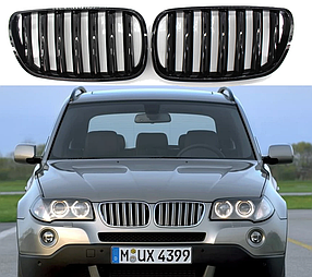 Решітка ноздрі BMW (БМВ) X3 series E83 LCI (2006-2010) Глянець (51133402910)