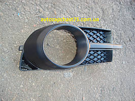 Решітка бампера права Chevrolet Aveo T250 2006- (Tempest)