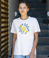 Патриотическая женская футболка с принтом "Тризуб" из качественного трикотажа, прямого силуэта подарок девушке