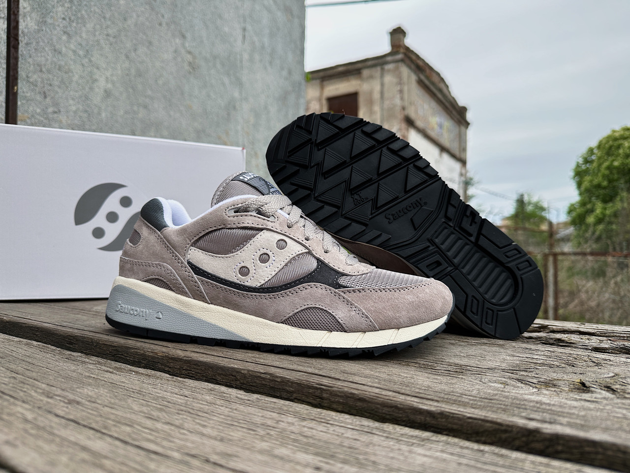 Чоловічі кросівки Saucony Shadow 6000 70441-46s Gray сірий Оригінал