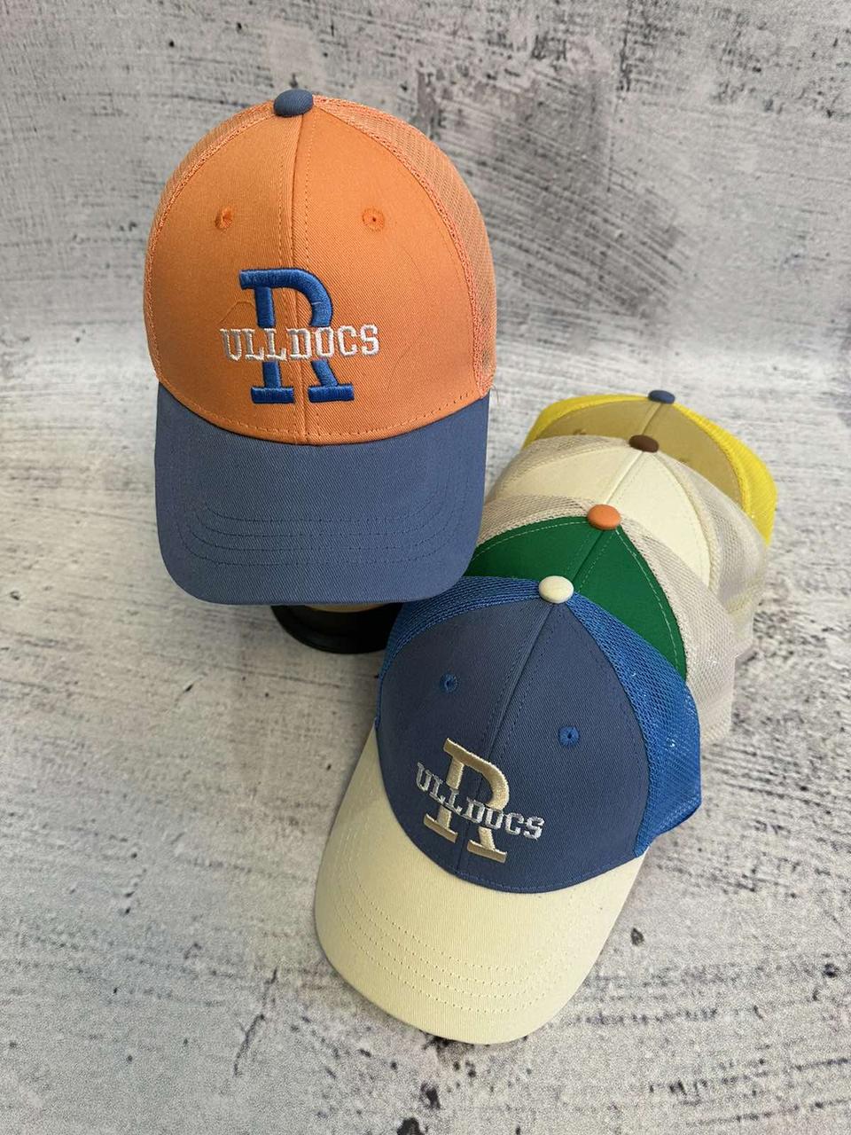 Оптом Кепка з сіткою  для хлопчика "R" р 54-55