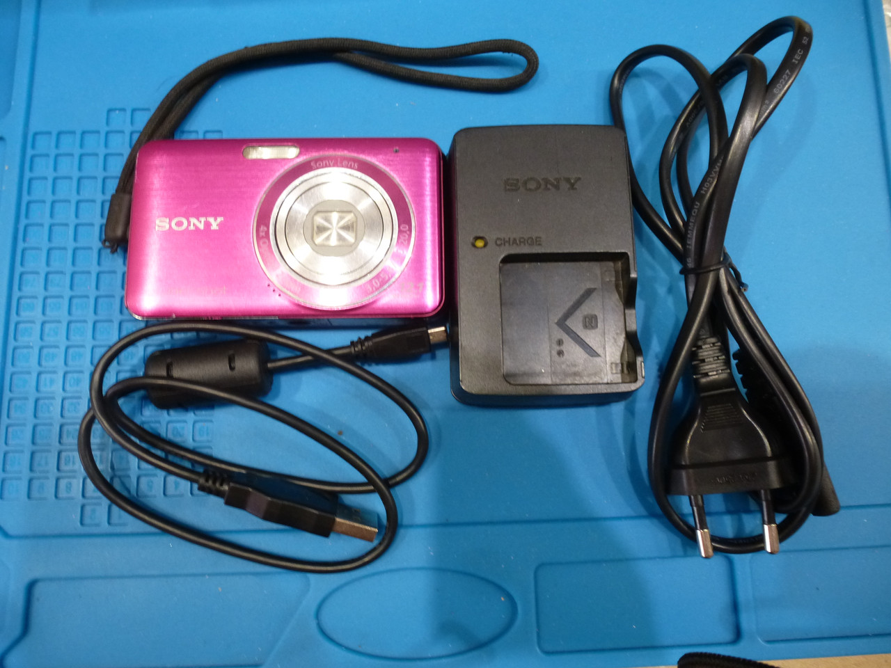 Фотоаппарат Sony CyberShot DSCW310. — Купить Недорого на Bigl.ua