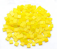 Набор кусочков мозаики слюда форма квадрат 200 грамм 1*1 см 280 штук цвет Лимоно желтый прозрачный