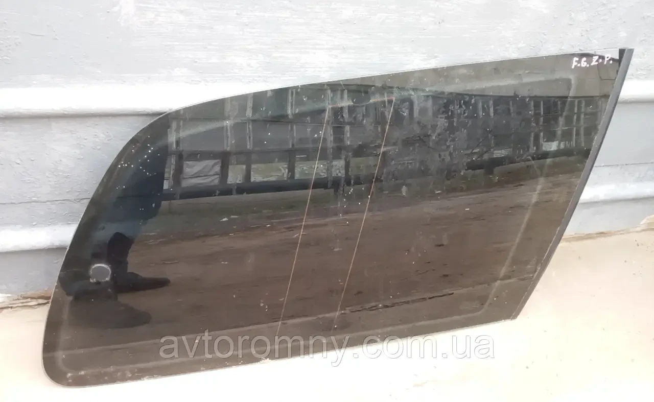 Скло бічне заднє кватирка права Фольксваген Шаран Volkswagen Sharan Форд Галаксі Ford Galaxy