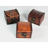 Сундочок із дерева маленький