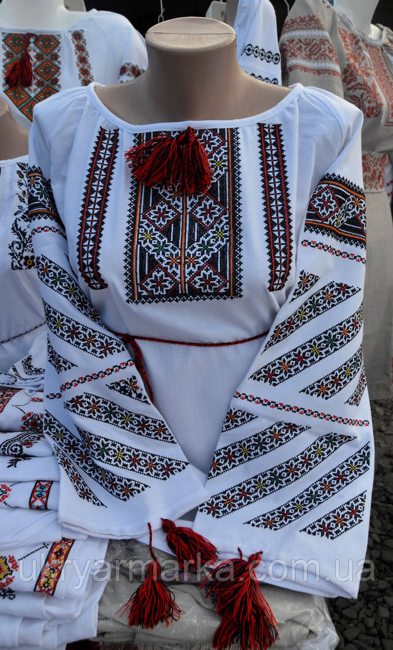 Жіноча вишиванка "Канадська"