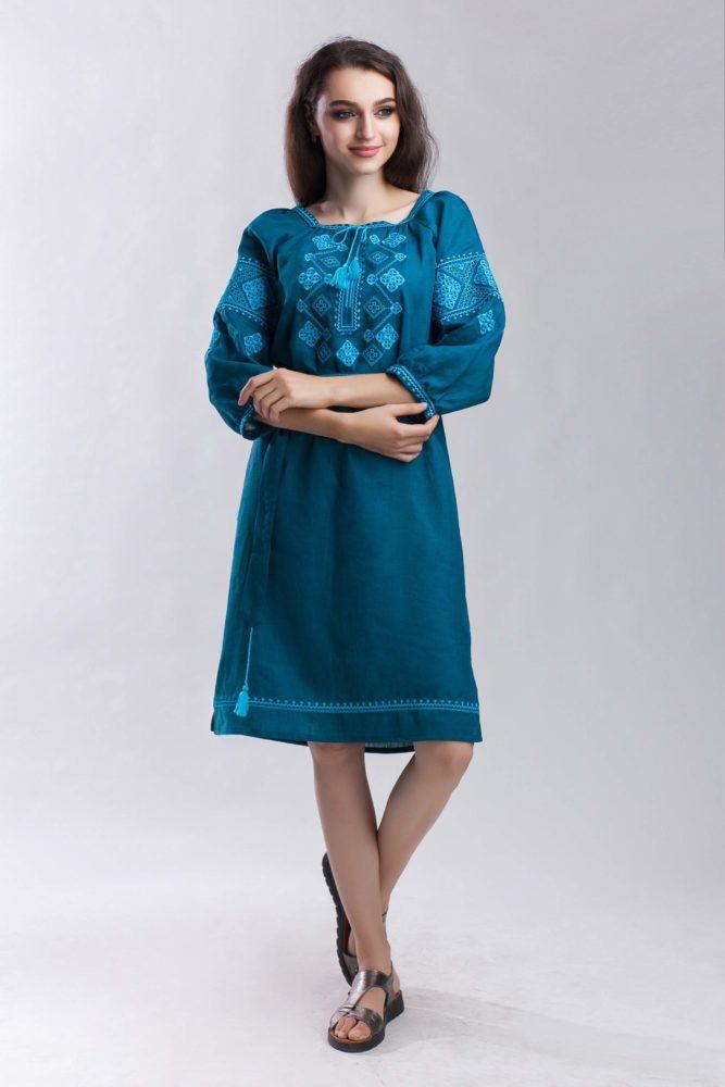 Купить Льняное платье с вышивкой, цвет морской волны 52, цена 2790 ...