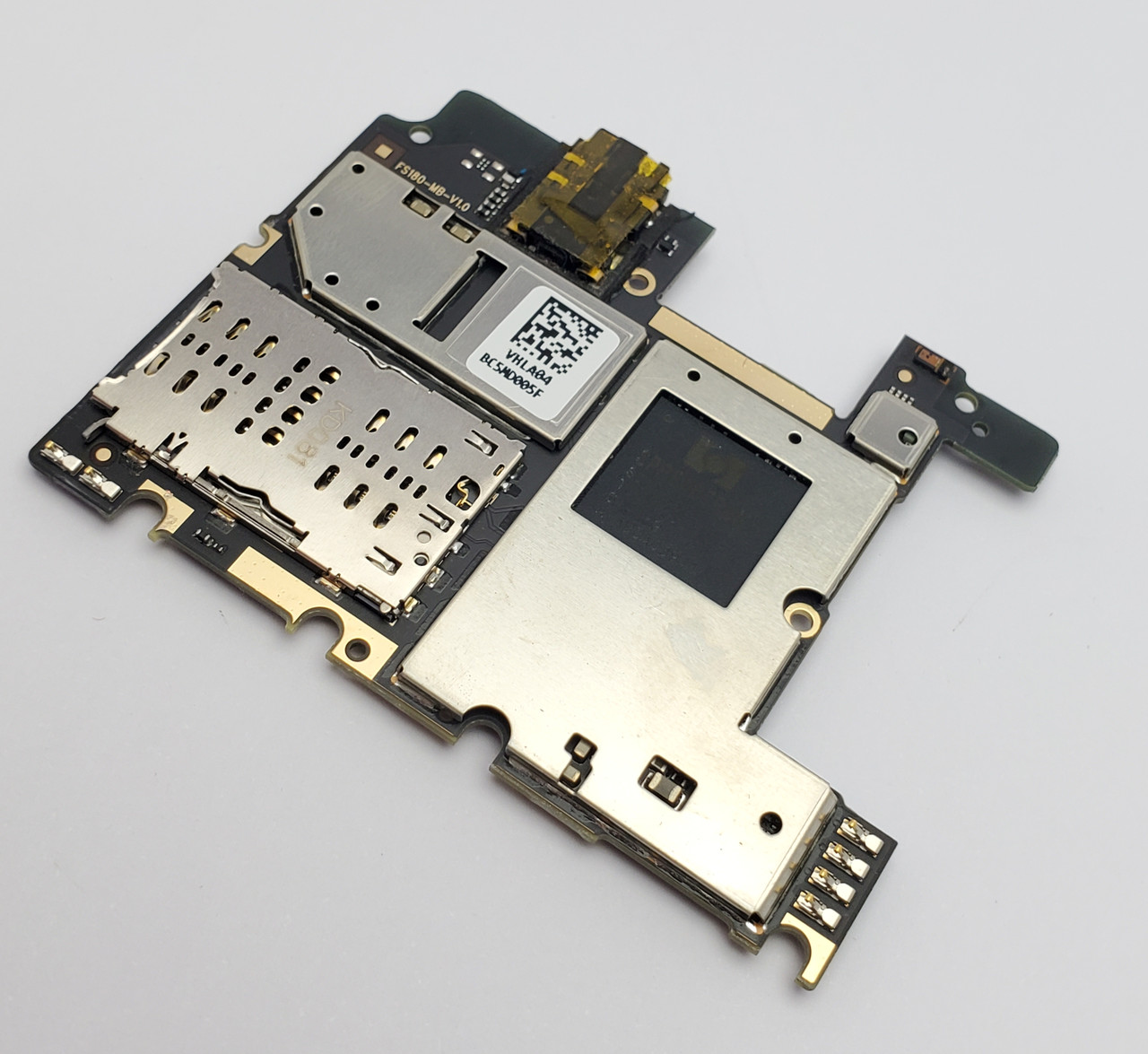 [Imagen: 4510260840_w640_h640_nerabochaya-materinskaya-plata.jpg]