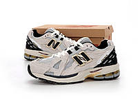 Мужские кроссовки New Balance 1906D бежевого цвета