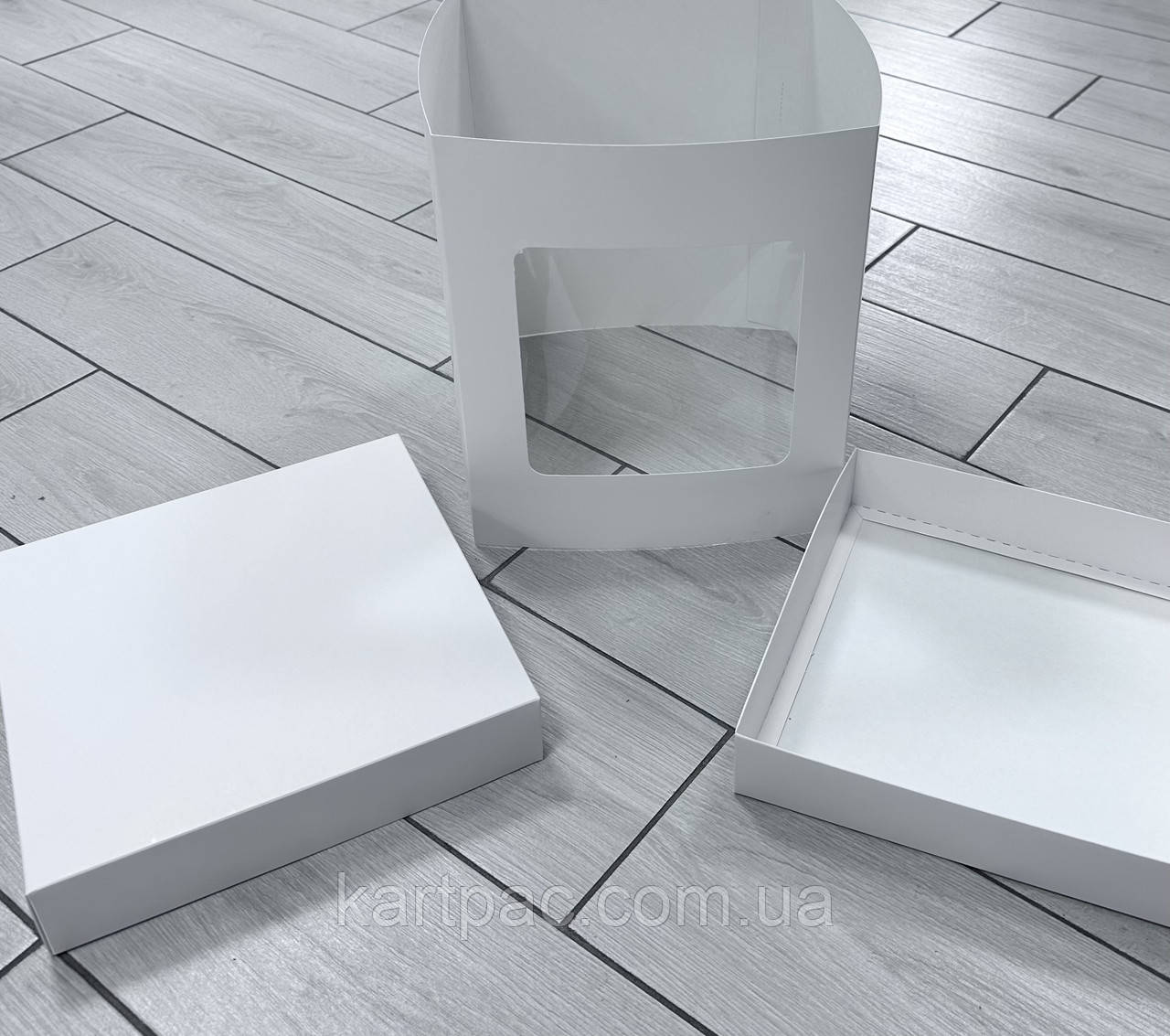 Тортовая коробка с окном (с трехчастей) 250х250х300 - фото 3 - id-p1842784838