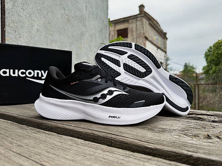 Чоловічі кросівки для бігу Saucony Ride 16 20830-05s Black White чорні Оригінал, фото 1