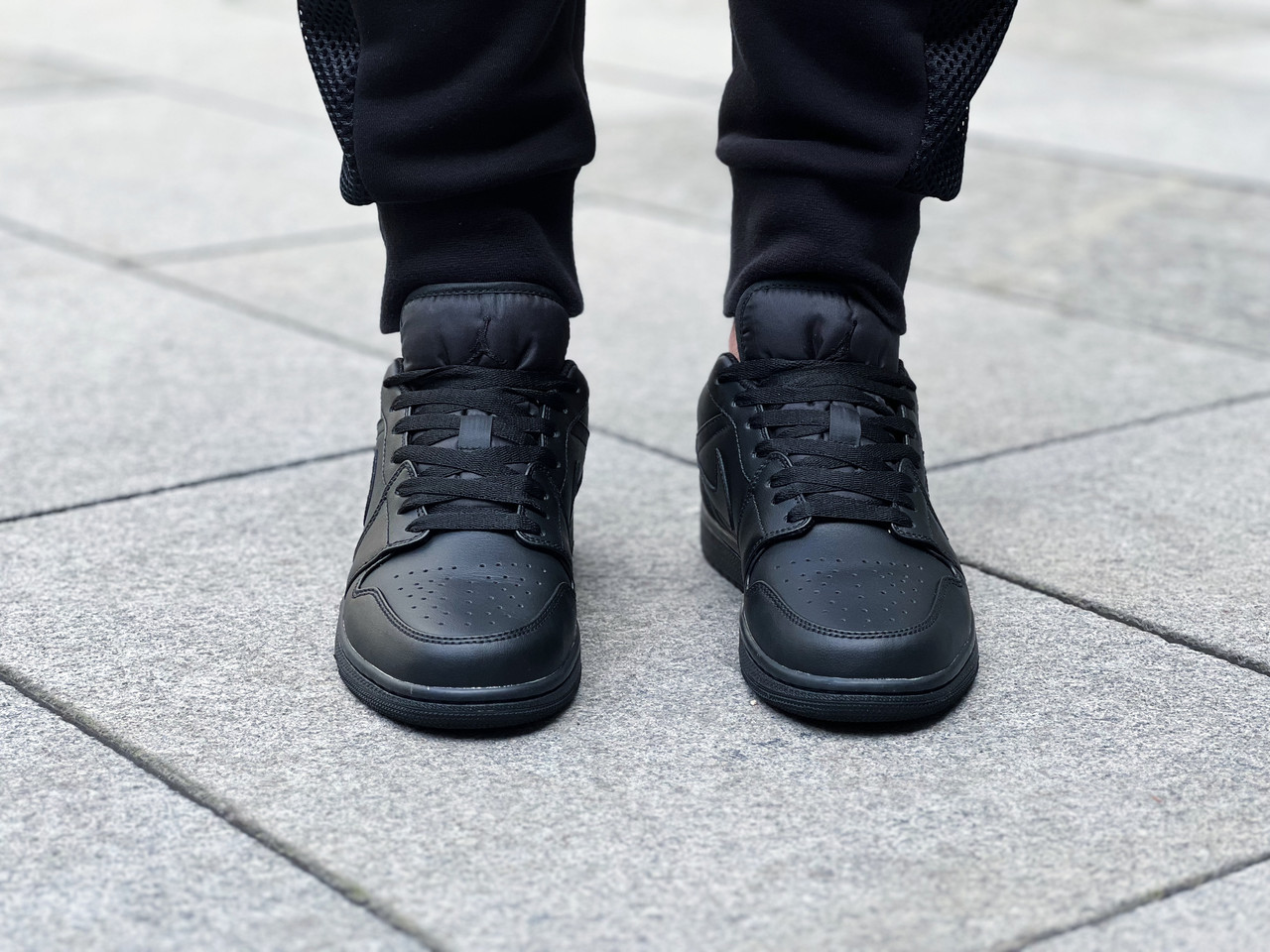 Jordan 10 best sale triple black