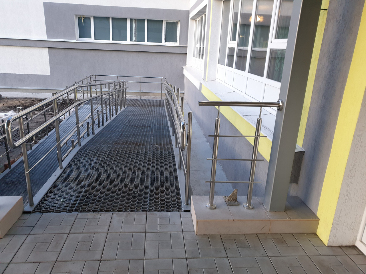 Перила для сходів з нержавіючої сталі