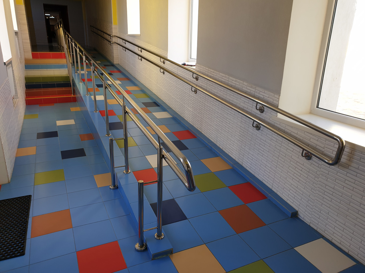 Перила для сходів з нержавіючої сталі