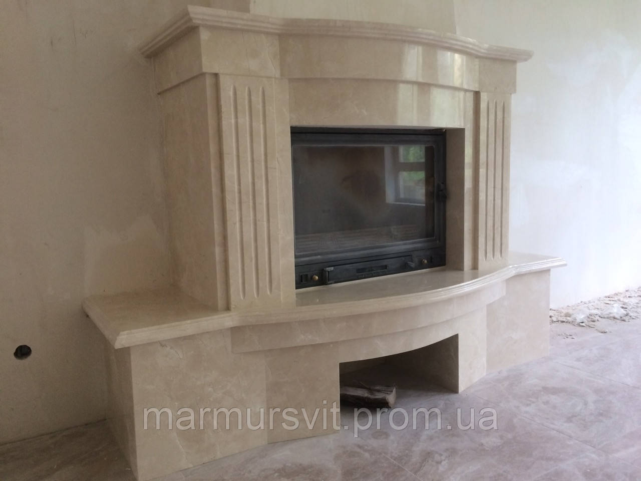 Камін мармуровий Crema Marfil