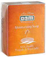 Зволожувальне мило з молоком, медом, прополісом і маточним молочком Mon Platin DSM Moisturizing Soap Milk,