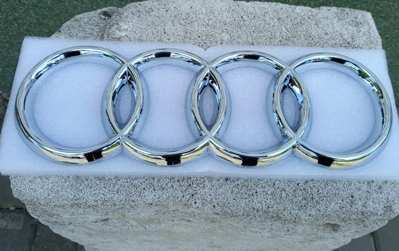 Емблема Audi в решітку радіатора (кільця, хром), фото 1