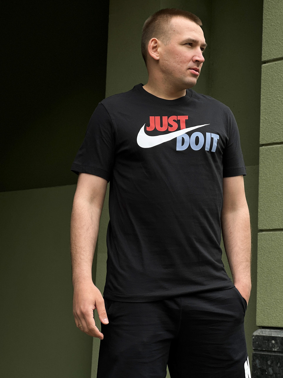 Футболка чоловіча Nike Swoosh Just Do It / DX1989-011 (Розміри:S,M,L,XL,XXL)