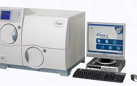 Автоматический анализатор VITEK® 2 compact для идентификации и определения чувствительности микроорганизмов