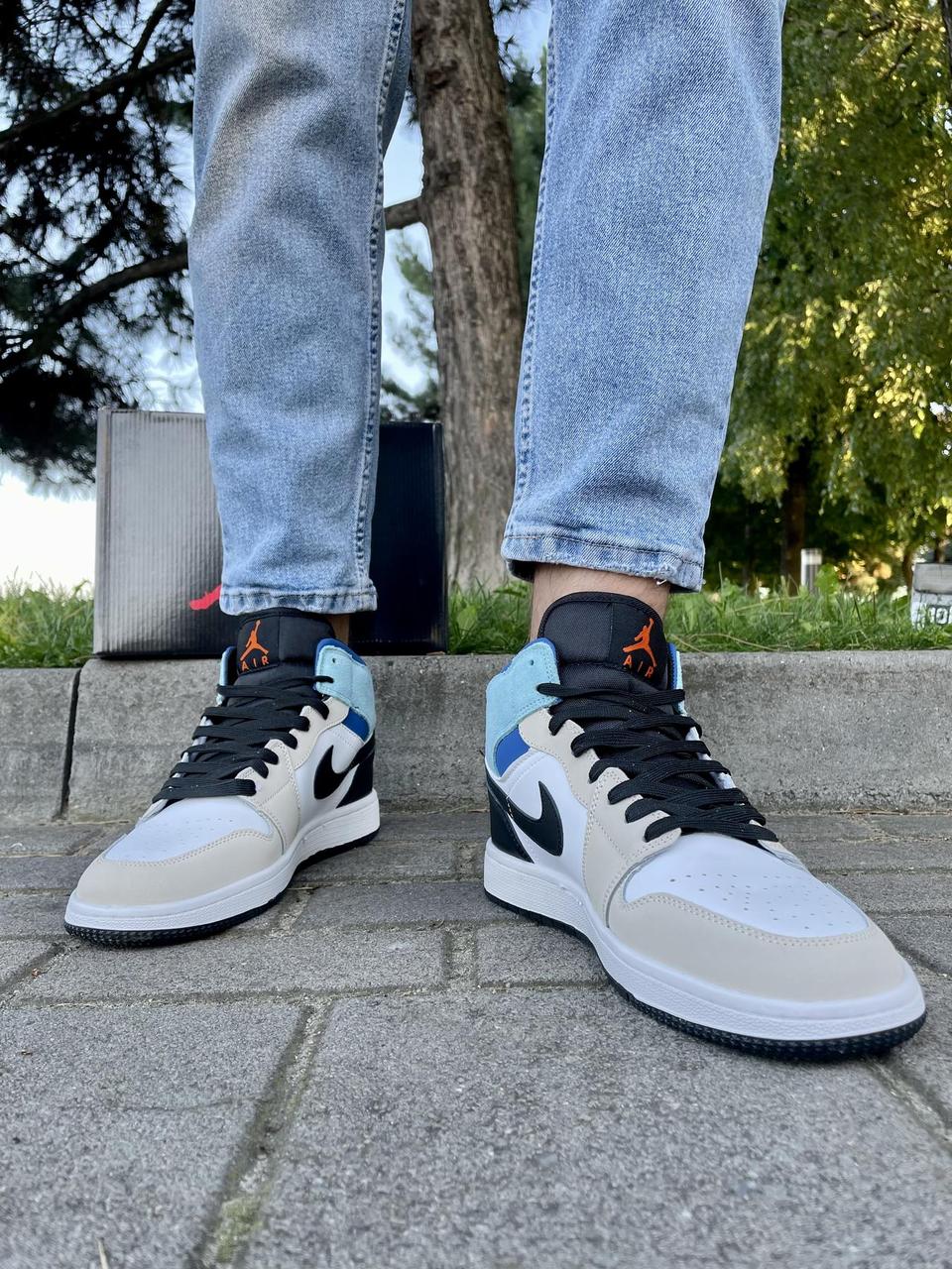 Кросівки Nike Air Jordan 1 (кремовые с голубым) - фото 10 - id-p1846342055