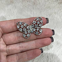 Витончена брошка у формі метелика "Чарівна ніжність із цирконами у сріблі" - оригінальний подарунок дівчині