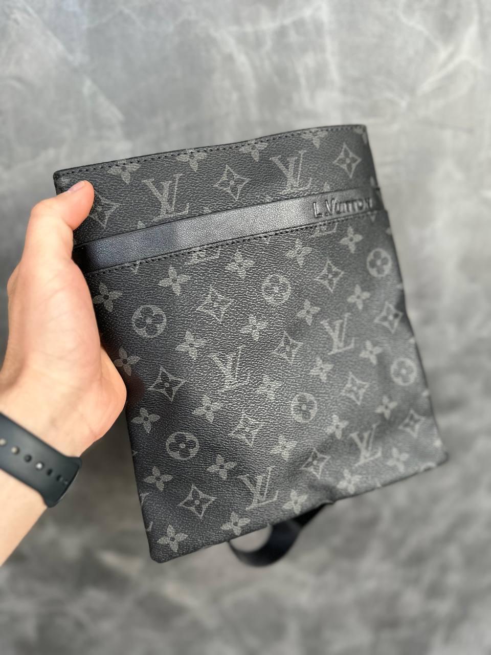 Чорна Сумка через плече Louis Vuitton