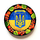 Магніт герб України на тлі прапора, 82*5 мм