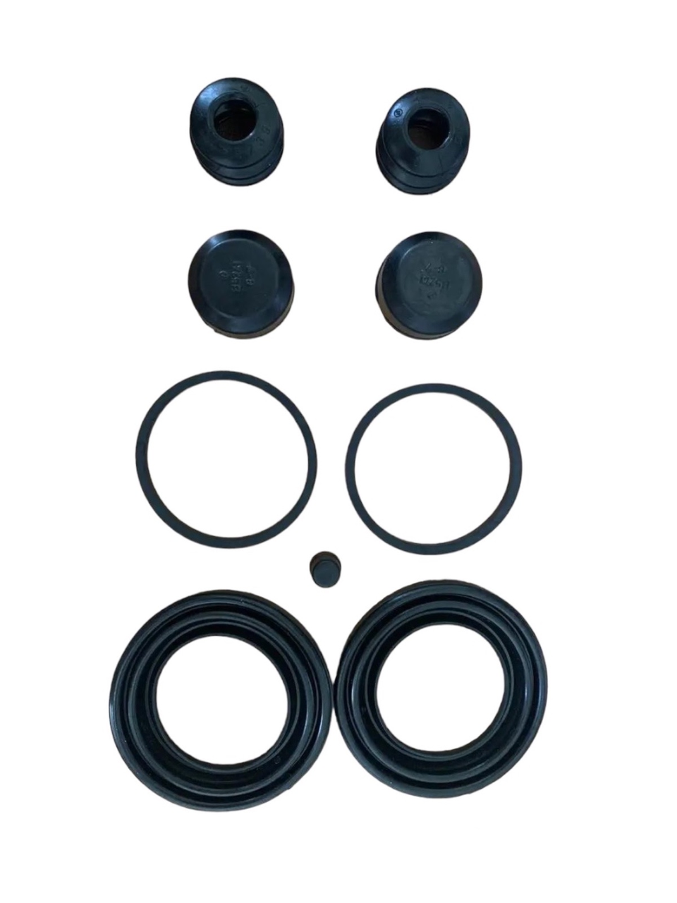 Ремкомплект супорта (манжети+гофри+кришки )IVECO DAILY E4  (D4-925/42555883) Autofren