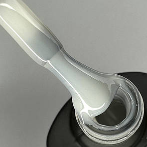 База камуфлююча молочна Sweet Nails Vogue Base №2 8 мл