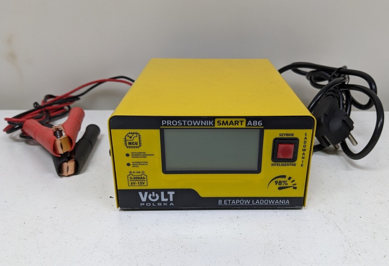 Зарядний пристрій для акумулятора Volt Polska Smart A86 6V/12V 15A
