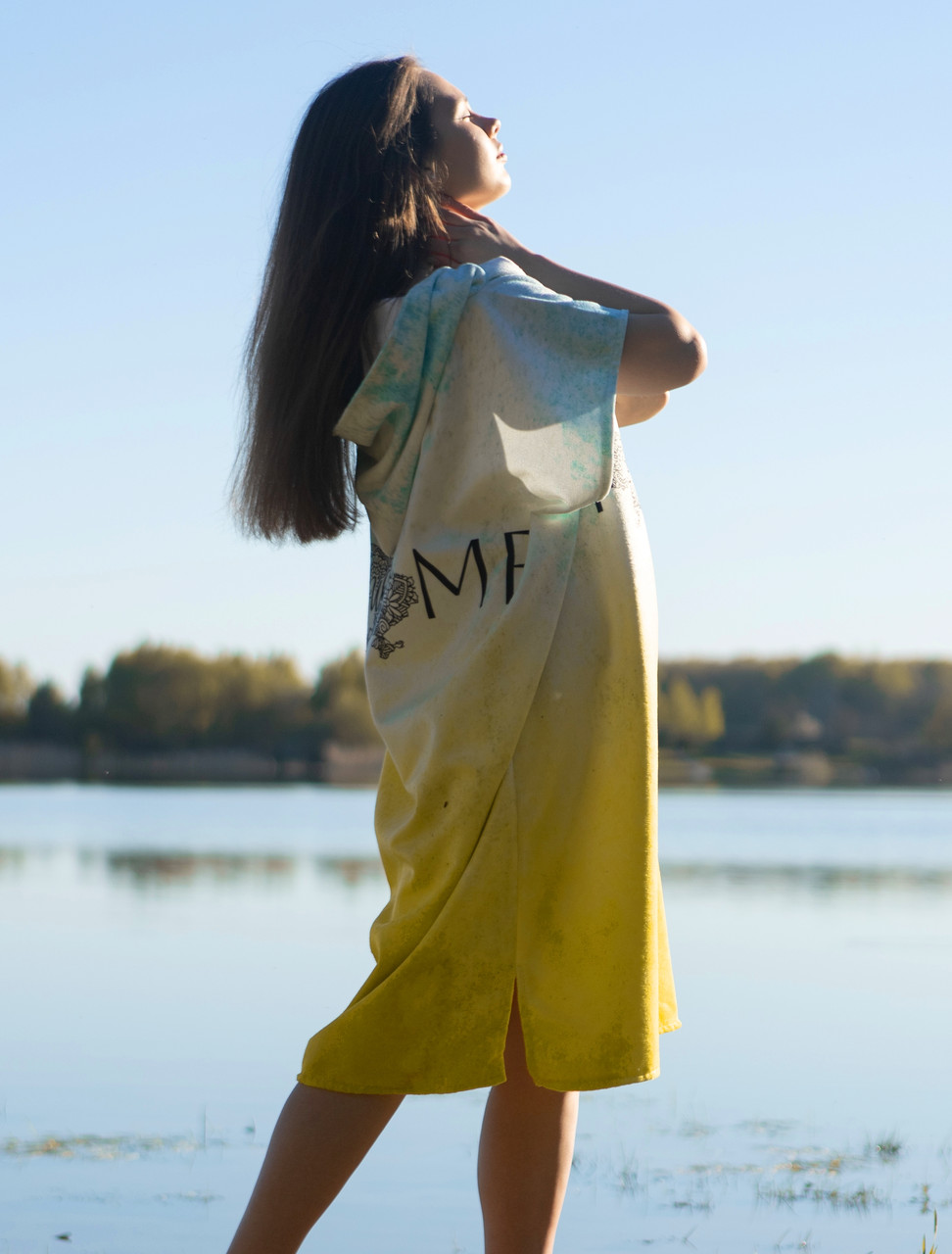 Почему стоит купить женское пляжное полотенце пончо с капюшоном Home: особенности и
            преимущества изделия в интернет-магазине «Crazy Mamaz Box»