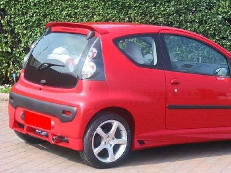 Спойлер Peugeot 107 козирок тюнінг