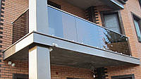 Перила на балкон из нержавеющей стали со стеклом