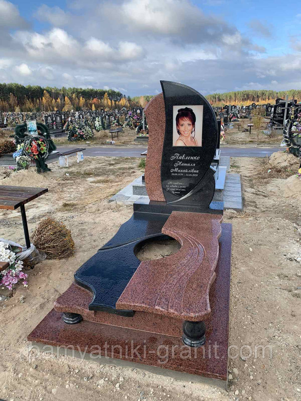 ПАМ’ЯТНИКИ ГІНЬНІ ВІД ПРОЇЗВОДІТЬЛЯ (Образці No265)