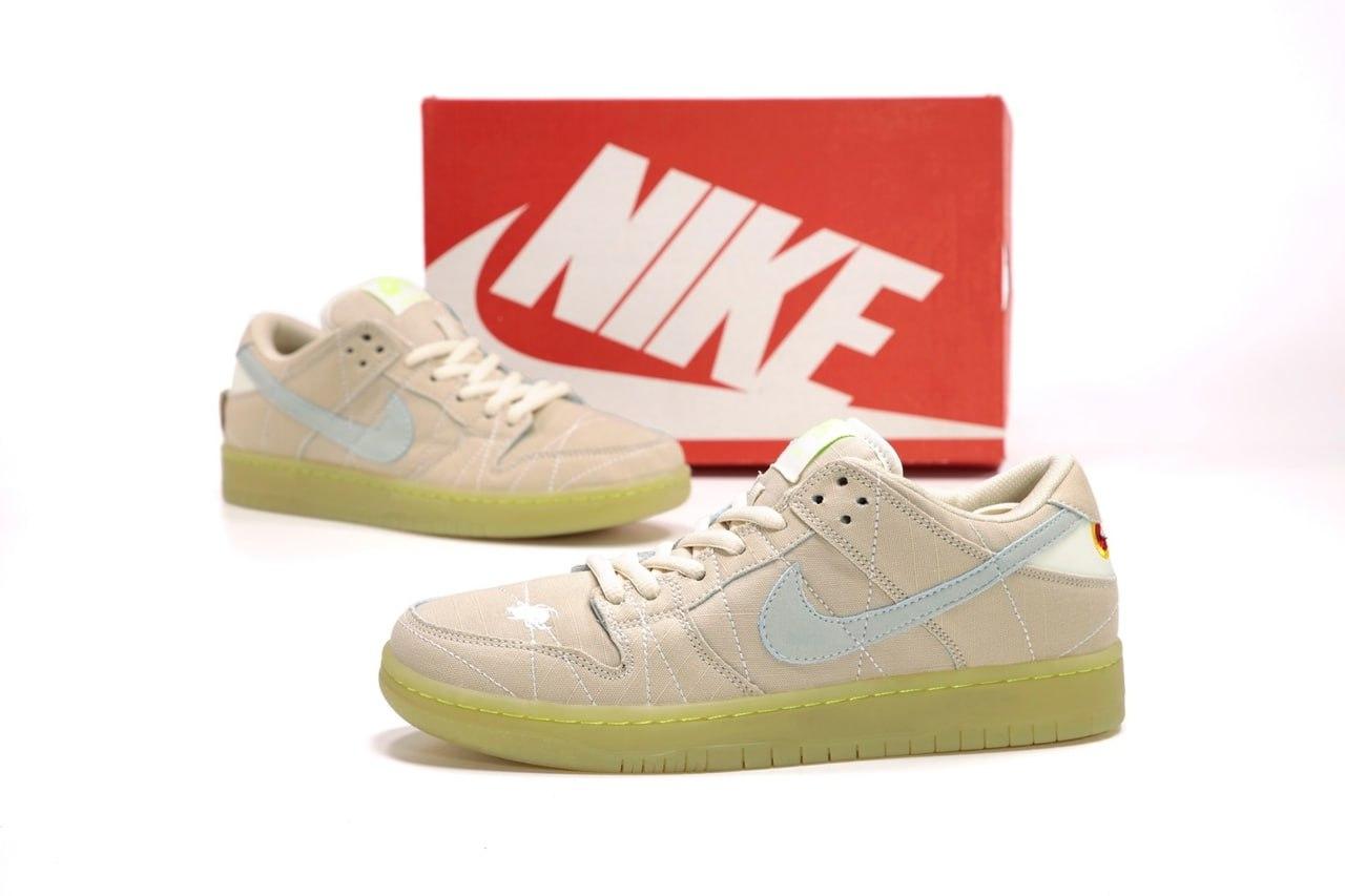Жіночі Кросівки Nike SB Dunk Low "Mummy"