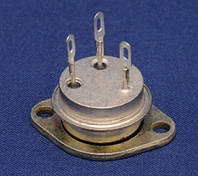 П217Б транзистор германиевый PNP (7,5А 60В) (h21Э >20) 30W