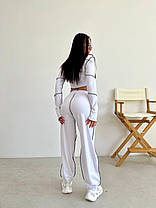 Трендовий жіночий костюм шви навиворіт укорочена кофта та штани на резинці Dv5427, фото 3