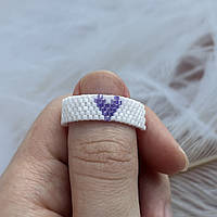 Кольцо из бисера белое с фиолетовым сердцем